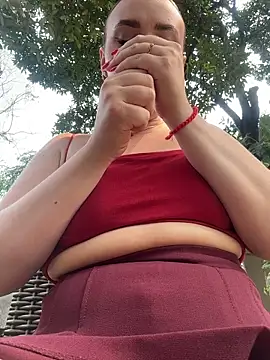 Snapshot of KiraSunshine chatting on February 11, 2026, 3:55 am KiraSunshine online show from February 11, 2026, 3:55 am