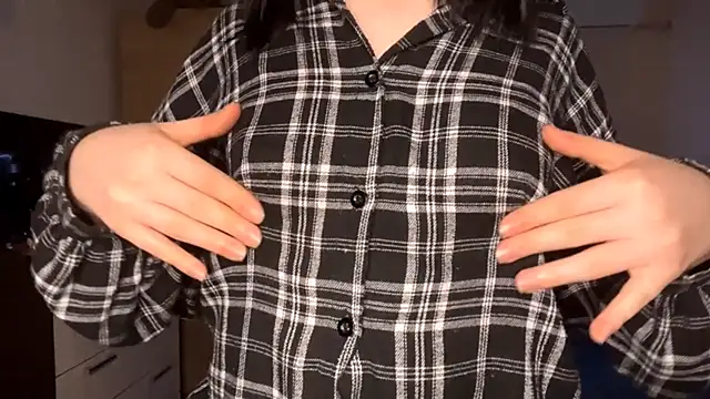 MyraLitterers online show from April 14, 2026, 4:24 pm