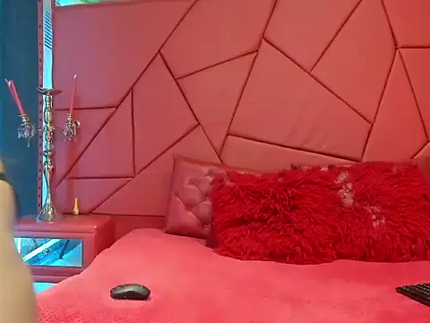 DolyTorre online show from November 27, 2025, 10:50 am