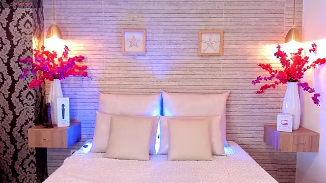 Catalina-Thompson online show from October 21, 2025, 11:55 am