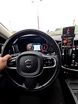 16enes16 online show from November 2, 2025, 12:40 pm