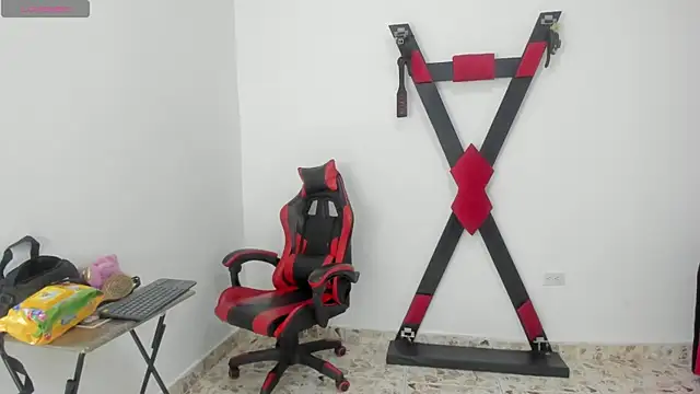 Snapshot of Aurora_LatinGirl chatting on October 17, 2025, 10:12 pm Aurora LatinGirl online show from October 17, 2025, 10:12 pm