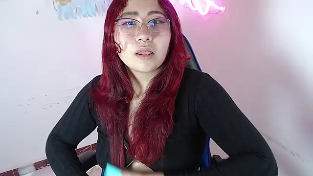 littlee red online show from December 13, 2025, 8:25 pm