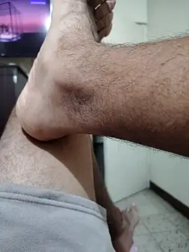 gigant boy00 online show from October 19, 2025, 3:40 am