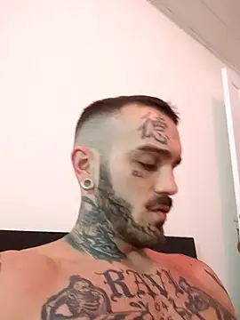 Snapshot of Lkass_fl chatting on November 16, 2025, 10:48 pm Lkass fl online show from November 16, 2025, 10:48 pm