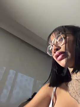 akiira lee online show from March 5, 2026, 11:12 pm