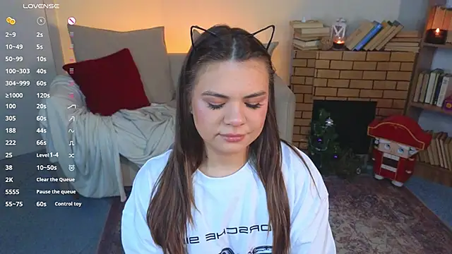 Miss Delia online show from December 22, 2025, 2:41 am