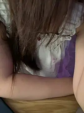 Bong-g online show from April 17, 2026, 4:21 pm