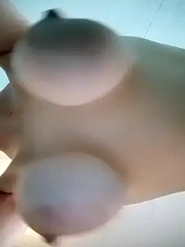 Loveyoudearxq online show from October 28, 2025, 7:01 am