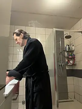 kon77777 online show from November 11, 2025, 6:24 am