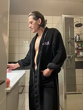 kon77777 online show from November 22, 2025, 5:06 am