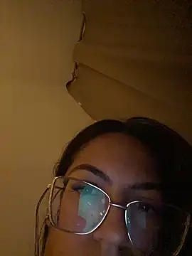 Casal em chamas online show from October 21, 2025, 10:54 pm