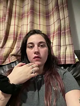 YourFrenchFeliciexo online show from November 25, 2025, 11:16 pm