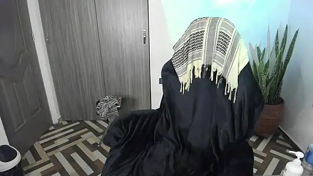 FreszX online show from December 5, 2025, 4:47 pm