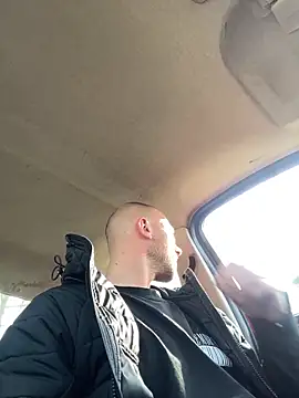 Rotteei1 online show from March 4, 2026, 12:00 pm