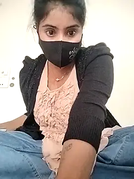 Hot Angle online show from December 22, 2025, 10:34 am