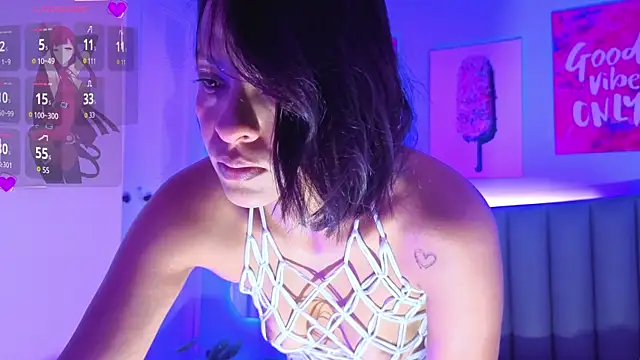 Aria Russo online show from April 4, 2026, 1:30 pm