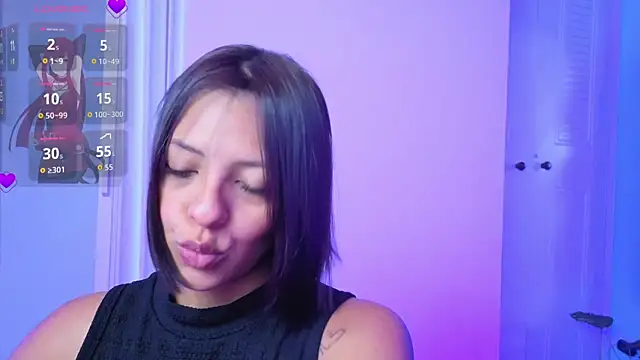 Aria Russo online show from April 11, 2026, 2:21 pm