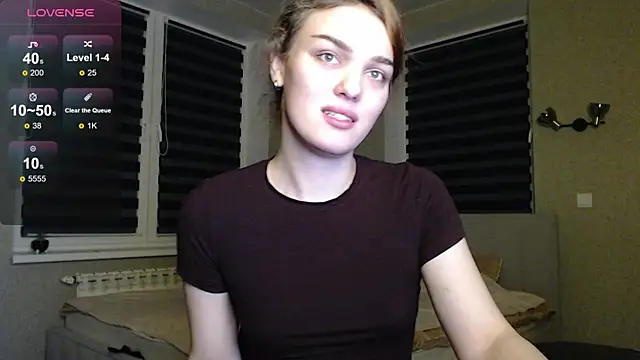 EmiliaRhodes online show from October 19, 2025, 10:54 pm