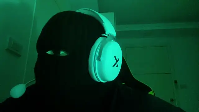 scolor online show from November 2, 2025, 1:46 pm