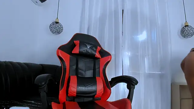 brownvelvet online show from November 14, 2025, 3:22 pm