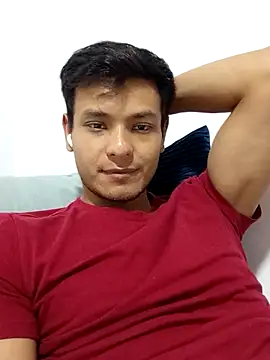 Valois 69 online show from October 20, 2025, 5:08 am