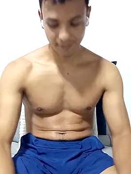 Valois 69 online show from October 26, 2025, 4:18 am