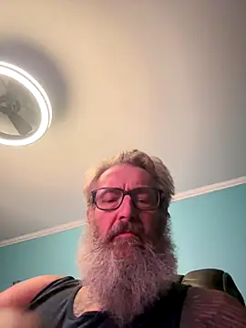 EazyRyder1976 online show from October 24, 2025, 11:45 pm