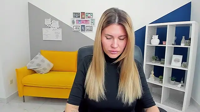 Snapshot of AryaAltkerer chatting on February 24, 2026, 1:20 pm AryaAltkerer online show from February 24, 2026, 1:20 pm