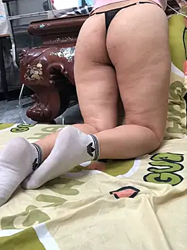 HinayLa online show from January 13, 2026, 8:08 am