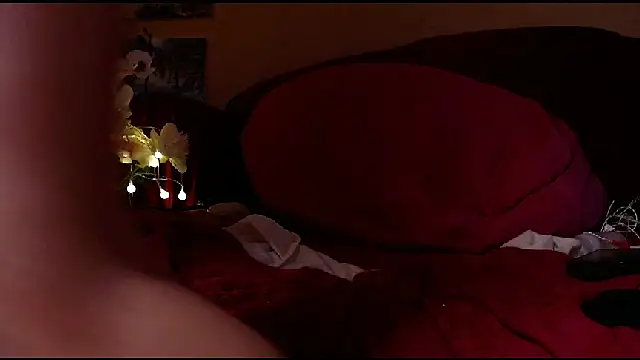 Snapshot of GloriaUpperLove chatting on March 3, 2025, 12:48 pm GloriaUpperLove online show from March 3, 2025, 12:48 pm