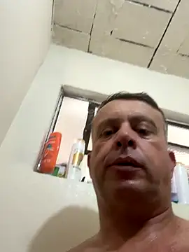 Snapshot of wellingtonmds chatting on November 2, 2025, 1:24 pm wellingtonmds online show from November 2, 2025, 1:24 pm