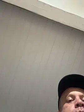 Snapshot of wellingtonmds chatting on November 15, 2025, 11:43 pm wellingtonmds online show from November 15, 2025, 11:43 pm