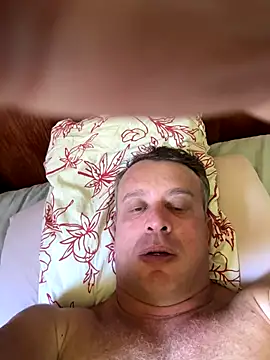 Snapshot of wellingtonmds chatting on November 20, 2025, 3:01 pm wellingtonmds online show from November 20, 2025, 3:01 pm