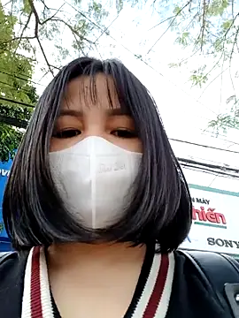 Mina-02 online show from December 18, 2025, 7:47 am