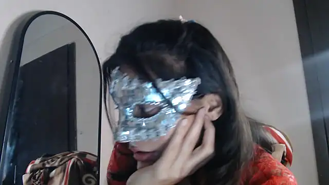 Hottie hania online show from December 18, 2025, 5:41 pm