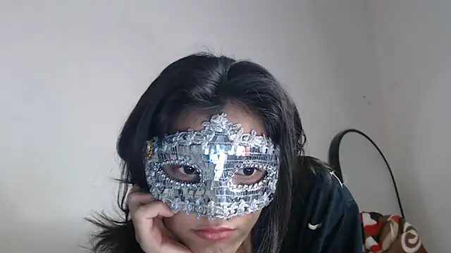 Hottie hania online show from December 19, 2025, 5:53 pm