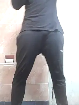 Snapshot of Argentino_96 chatting on October 27, 2025, 3:05 pm Argentino 96 online show from October 27, 2025, 3:05 pm