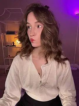 Snapshot of AngieFae_ chatting on January 17, 2026, 6:18 am AngieFae online show from January 17, 2026, 6:18 am