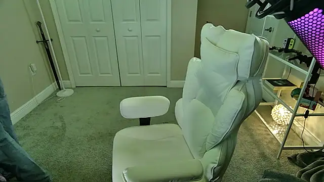 Snapshot of AngieFae_ chatting on March 14, 2026, 10:59 pm AngieFae online show from March 14, 2026, 10:59 pm