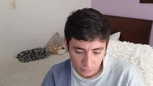 Snapshot of thestuddent chatting on October 21, 2025, 4:08 pm thestuddent online show from October 21, 2025, 4:08 pm