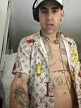 alphacloudGod online show from February 12, 2026, 8:20 am