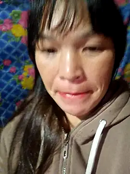 chipu06 online show from November 13, 2025, 12:37 pm