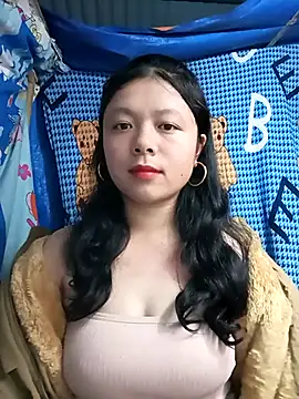 lisa-bae00 online show from January 6, 2026, 11:58 am