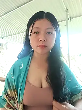 lisa-bae00 online show from April 23, 2026, 3:30 am