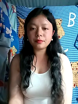 lisa-bae00 online show from May 5, 2026, 2:25 pm
