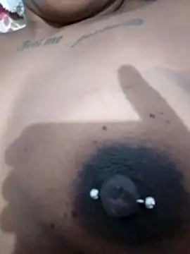 Jennyy31 online show from April 19, 2026, 2:00 am