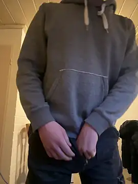 Snapshot of bart98geil chatting on February 23, 2026, 6:33 am bart98geil online show from February 23, 2026, 6:33 am