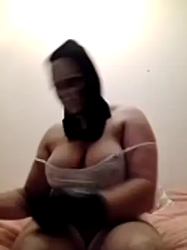 portuguesacasada online show from October 26, 2025, 6:25 pm