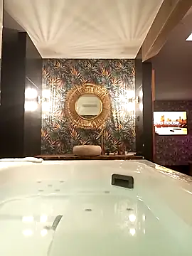 portuguesacasada online show from February 9, 2026, 10:03 pm